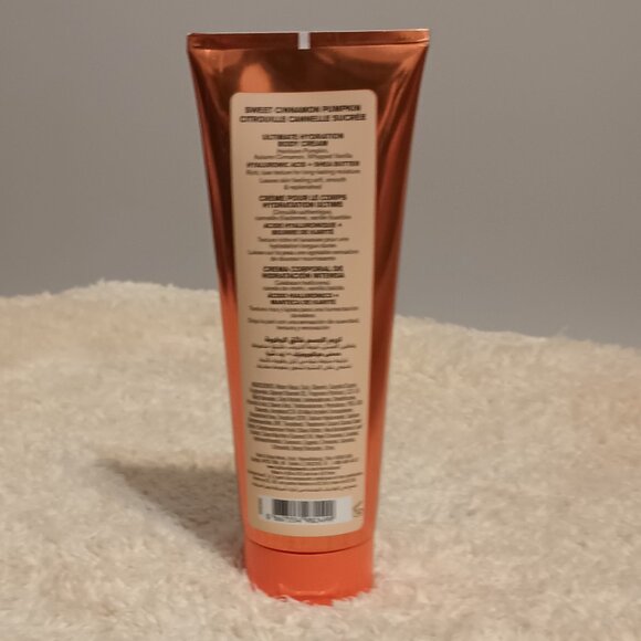 NWT~ Bath & Body Works 8 oz.  Sweet Cinnamon Pumpkin Body Cream with Shea Butter - Picture 2 of 5